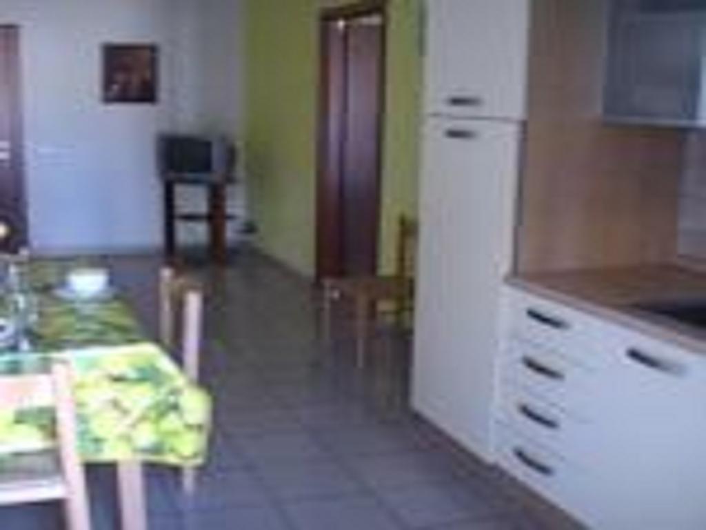 Appartamenti Marilu La Caletta Habitación foto